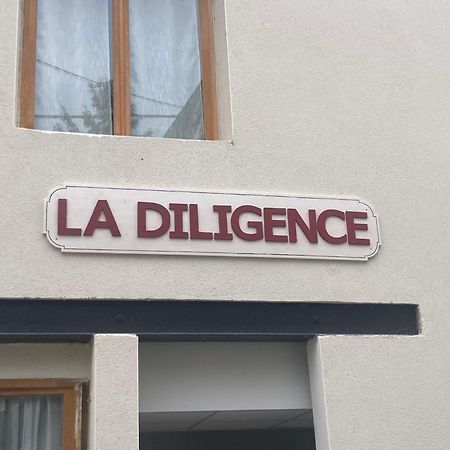 Le Carrosse, La Diligence, Centre Saint Jean De Losne Tarif 2Pers 1 Chambre, Tarif 4 Pers 2 Chambres Exteriér fotografie