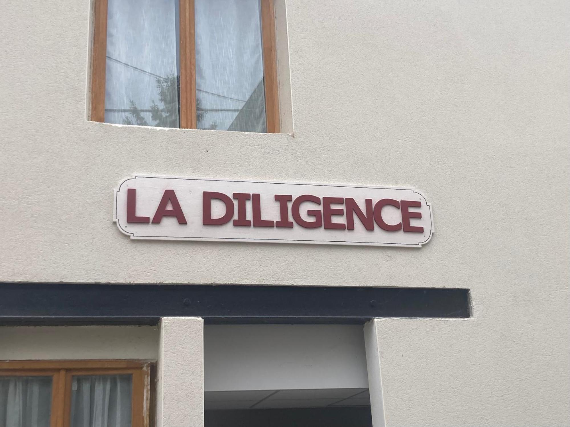 Le Carrosse, La Diligence, Centre Saint Jean De Losne Tarif 2Pers 1 Chambre, Tarif 4 Pers 2 Chambres Exteriér fotografie